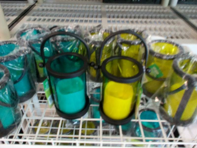 lot 108 image: Glass Battery LED Lanterns