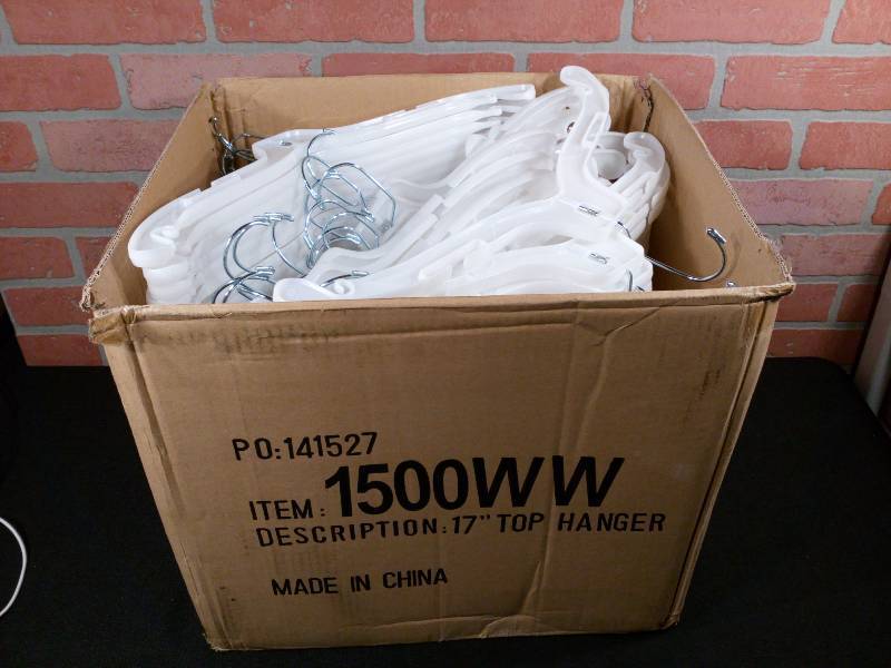 lot 116 image: 1500 WW Hangers for Tops