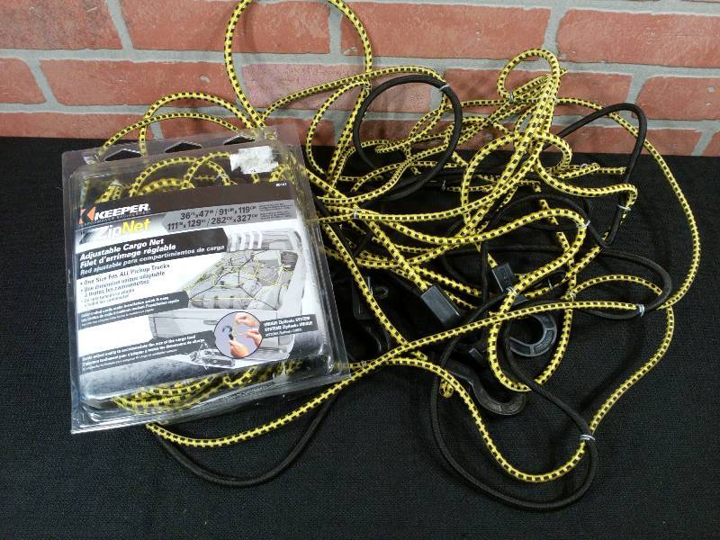 lot 138 image: Keeper Zip Net Adjustable Cargo Net