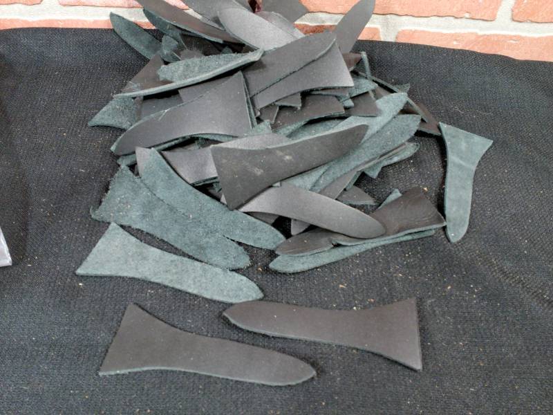 lot 158 image: Leather Straps For Crafting Luggage Earrings Books Journaling & More
