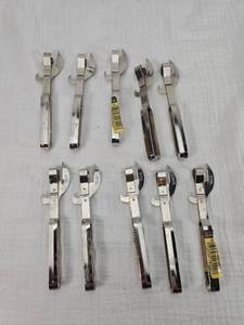 lot 43 image: Vintage Can, Bottle and Corkscrew Opener set of 10