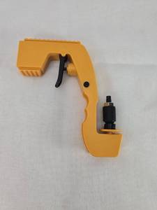 lot 52 image: Champagne gun yellow