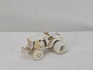 lot 80 image: Small scale farm equipment model