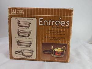 lot 109 image: Anchor Hocking Amber Cuisine Glass Casserole Set