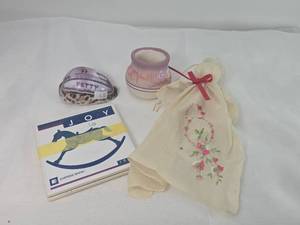 lot 120 image: 1993 Empire Bank Calendar with Personalized Glass Paperweight