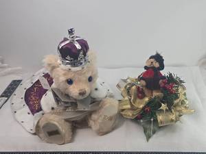 lot 121 image: Royal Crown British Bear with Christmas Decor