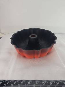 lot 137 image: Red to Black Ombre Bundt Pan