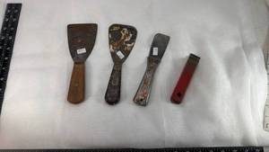 lot 183 image: Collection of Early Paint Scrapers