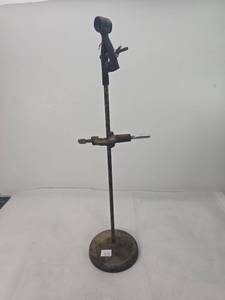 lot 206 image: Adjustable Laboratory Stand with Round Base