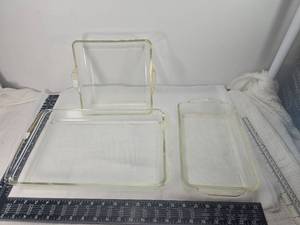 lot 211 image: Clear Glass Pyrex set of 3 varying sizes