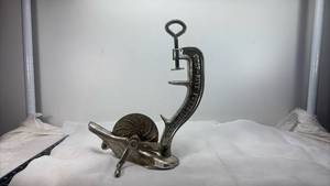 lot 243 image: Pipe Elite Brand Cast Iron Pipe Cutter