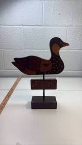 lot 258 image: Decorative Duck Welcome Sign