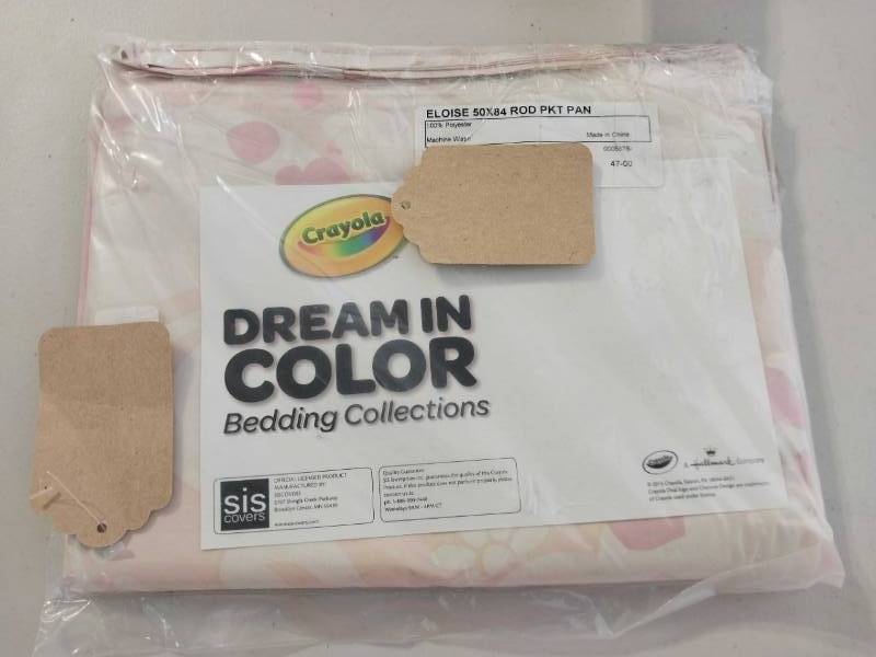 lot 41277 image: Crayola Dreamin Color Bedding Collection, Eloise, 50 x 84 Rod Pocket panel