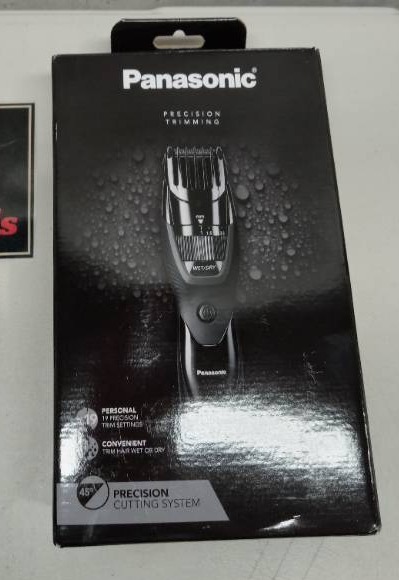 lot 42066 image: Panasonic BeardHair Trimmer Rechargeable