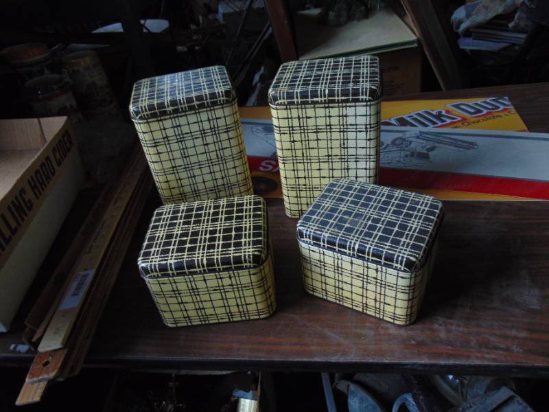 lot 1715 image: 4 Tins