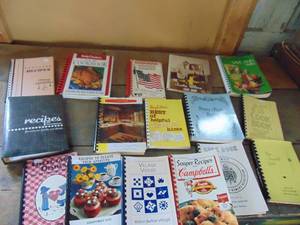 lot 2000 image: Selection of Cook Books