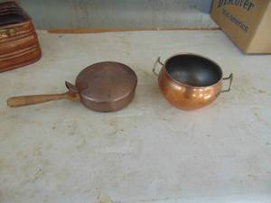 lot 1786 image: Pair of Small Copper Bowls