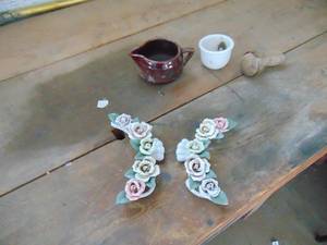 lot 1796 image: Mortar and Pestle and decor selection