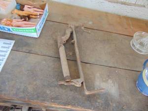 lot 1812 image: Brick Carrier 