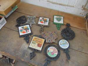 lot 1816 image: Selection of Trivets