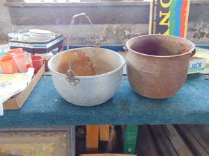 lot 1829 image: Cast and Aluminum Buckets - Cast has a Crack in the bottm - maybe just a planter now 