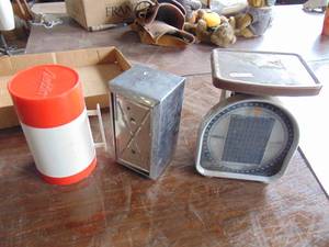 lot 1887 image: Scales, napkin holder and Alladin