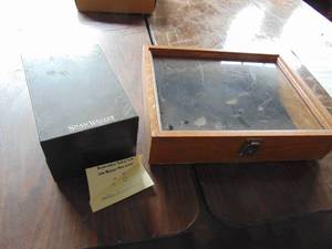lot 1912 image: Small display case and Card File