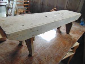 lot 1914 image: Wooden Bench 4 feet long or so