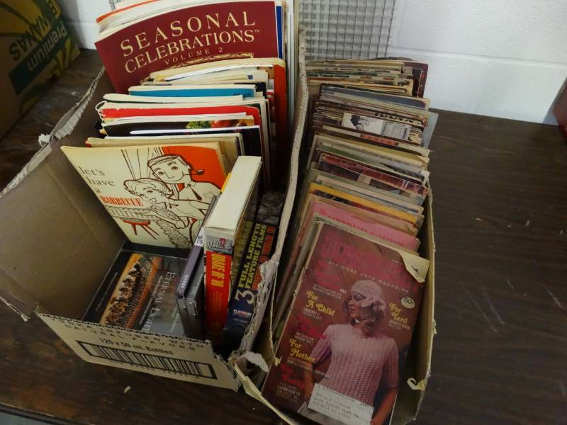 lot 7559 image: 2 Boxes of books.
