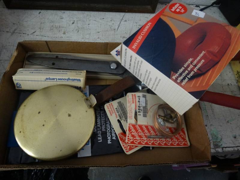 lot 7568 image: Clippers, 2 snap-fit universal thermocouple, lock master lock & more.