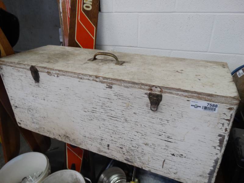 lot 7588 image: Wood toolbox & small metal toolbox.