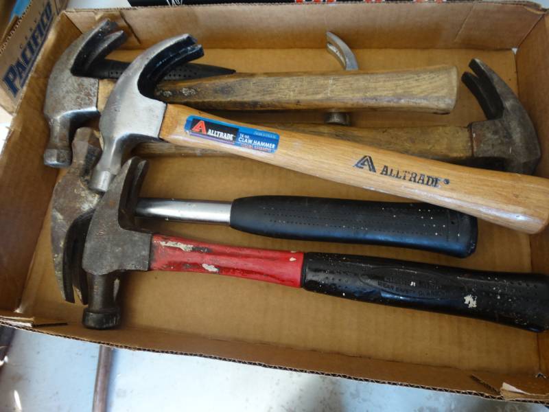 lot 7612 image: Lot of hammers.