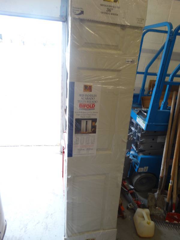 lot 7626 image: 36 bifold doors.
