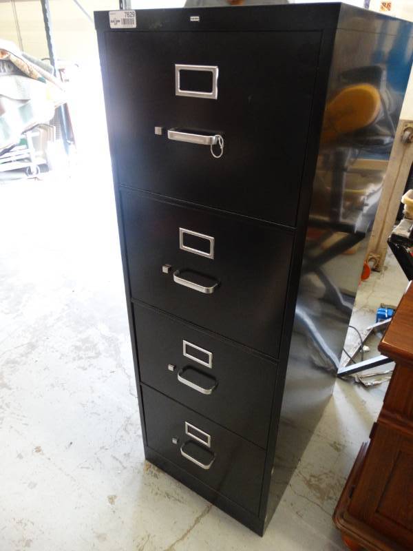 lot 7629 image: Hon 4 Drawer metal file cabinet.