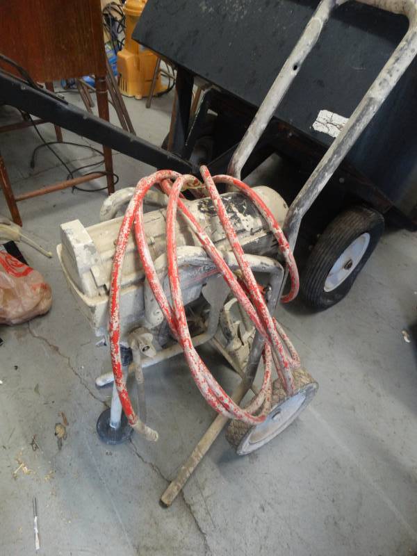 lot 7634 image: Paint sprayer.