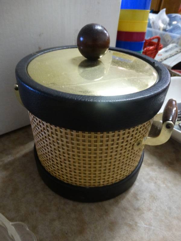 lot 7673 image: Lot of kitchen ware, pans, hand mixer, & more.