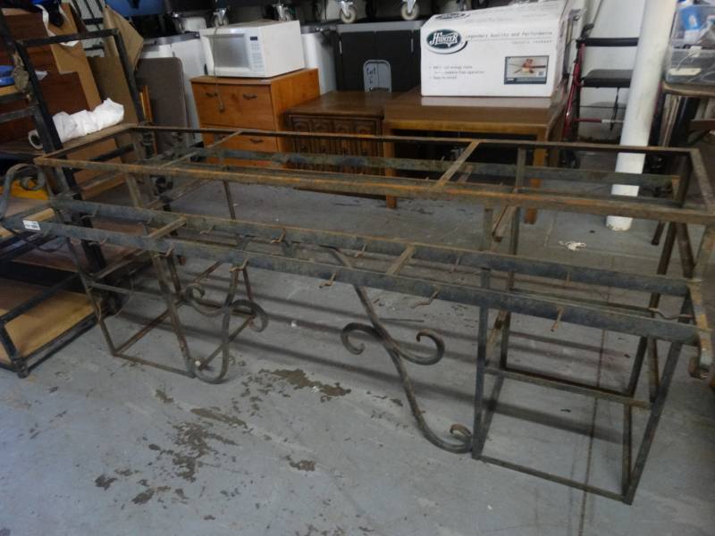 lot 7687 image: Large metal pots & pans hanging rack.