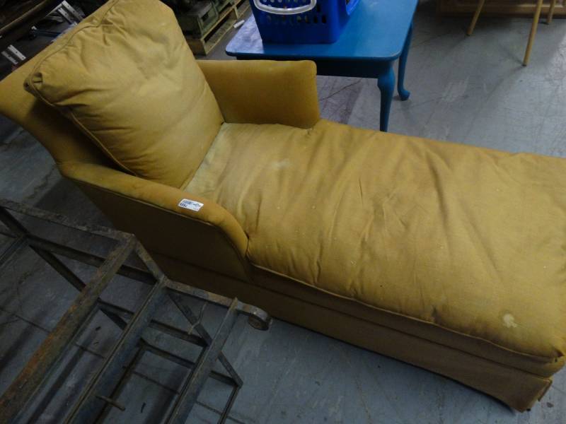 lot 7688 image: Chaise lounge.