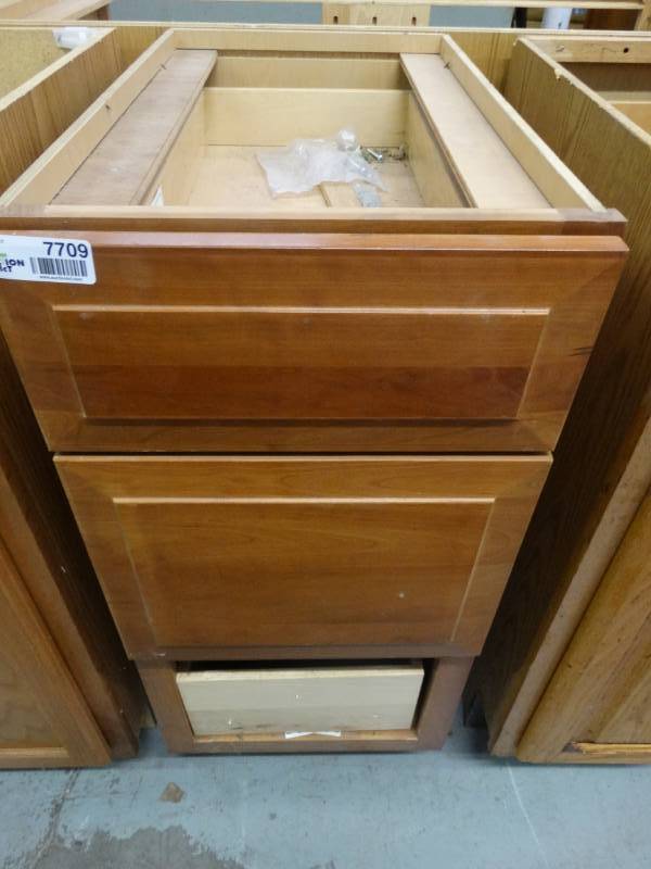 lot 7709 image: 3 drawer kitchen cabinet