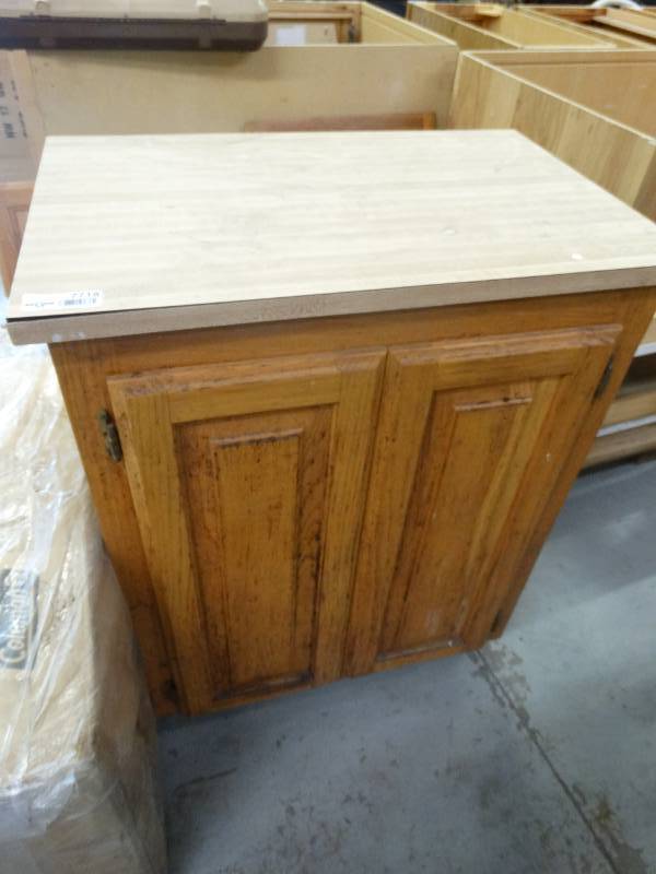 lot 7718 image: 2 door cabinet w top