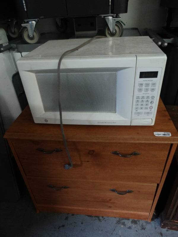 lot 7722 image: 2 dr lateral file cabinet & microwave