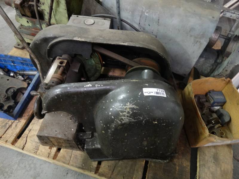 lot 7728 image: Parker power flarer flaring tool