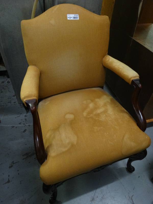 lot 7737 image: Intricate carved wood chair