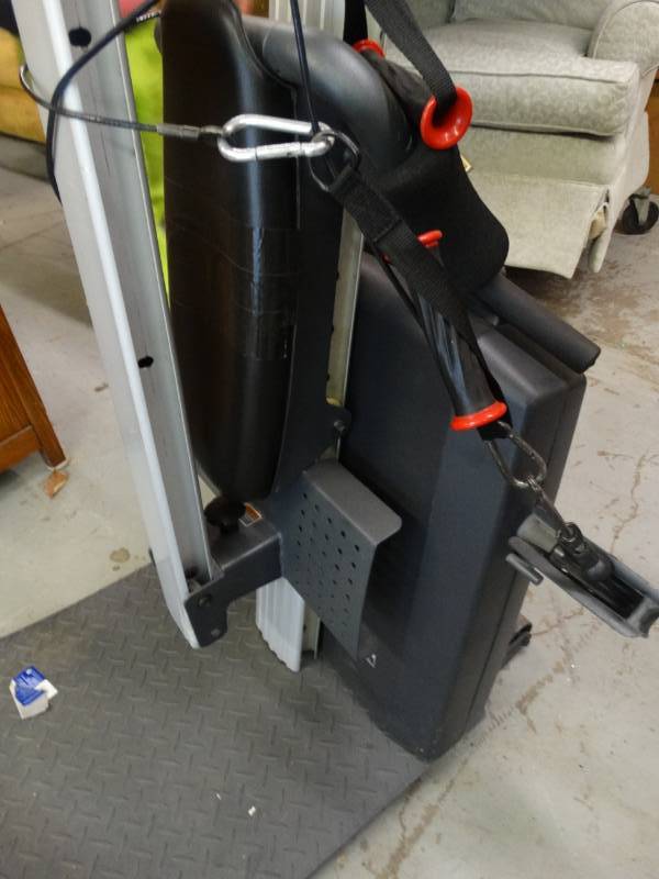 Weider platinum xp800 weight machine. South Wichita Warehouse Auction