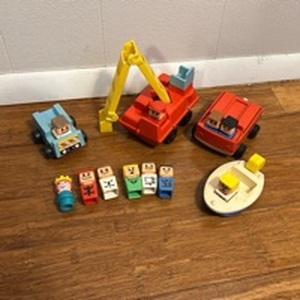 lot 94 image: 1970s Playskool Familiar Places Playset