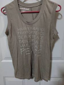 lot 301 image: T-Shirt Collection Bundle - 5 Unique Designs