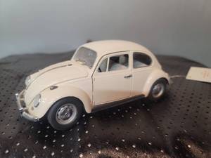 lot 15 image: 1960s Volkswagen Beetle Diecast Model Car