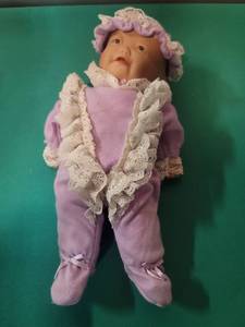 lot 19 image: Ashton Drake Galleries Baby Doll in Purple Lace Outfit
