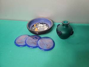 lot 140 image: 1981 J.J. Madison Co. Decorative Glass Coaster Set