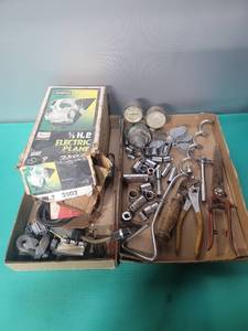 lot 152 image: Craftsman 38 HP Electric Plane Model 2502